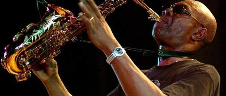 Manu Dibango : Le Chef d’Orchestre du Safari Symphonique a joué sa derrière note