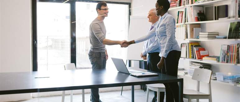 Fyte biznesu: Jak dobrze zakończyć spotkanie rekrutacyjne?